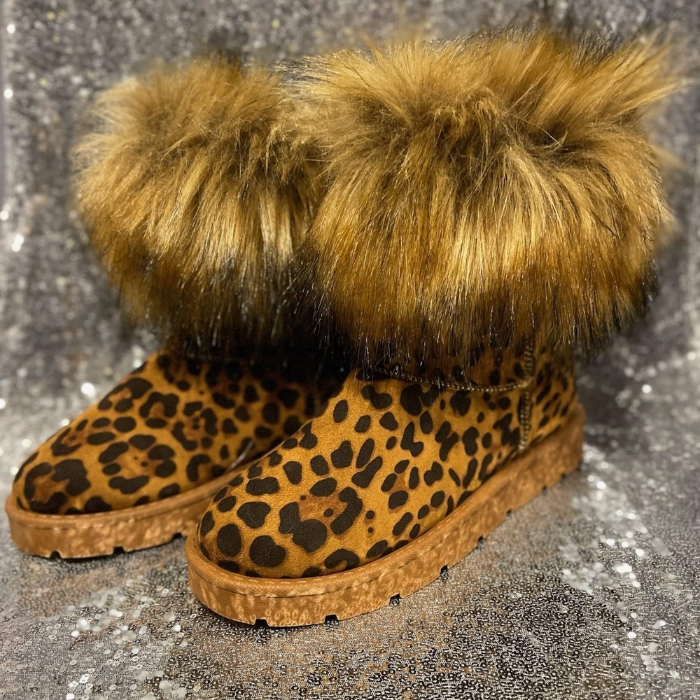 Rouge! Leopard Print Ankle Boots with Faux Fur Cuff in Brown and Black